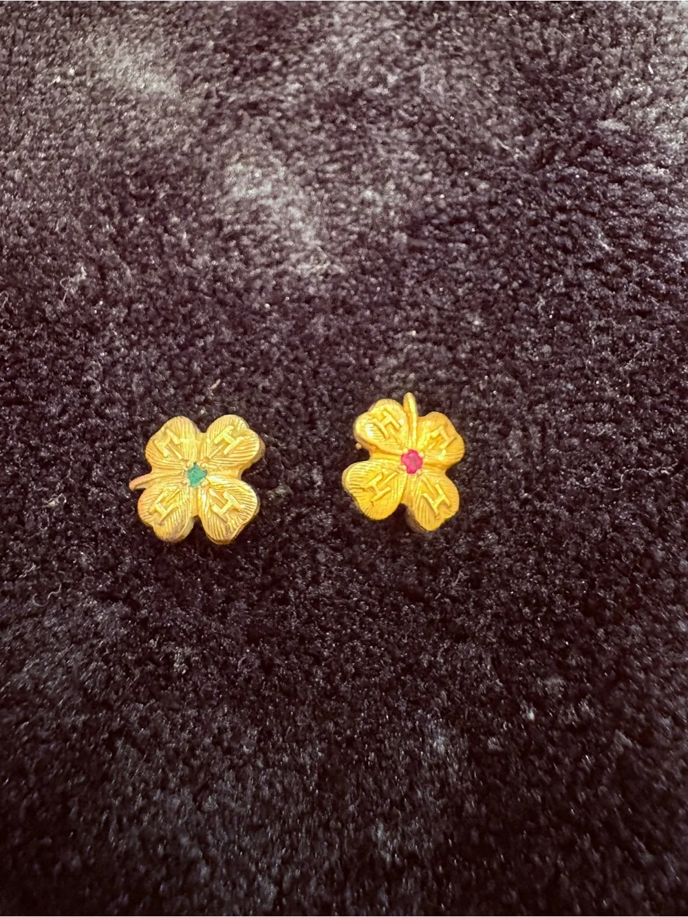 Vintage 4-H clover pins. head, heart, hands, health